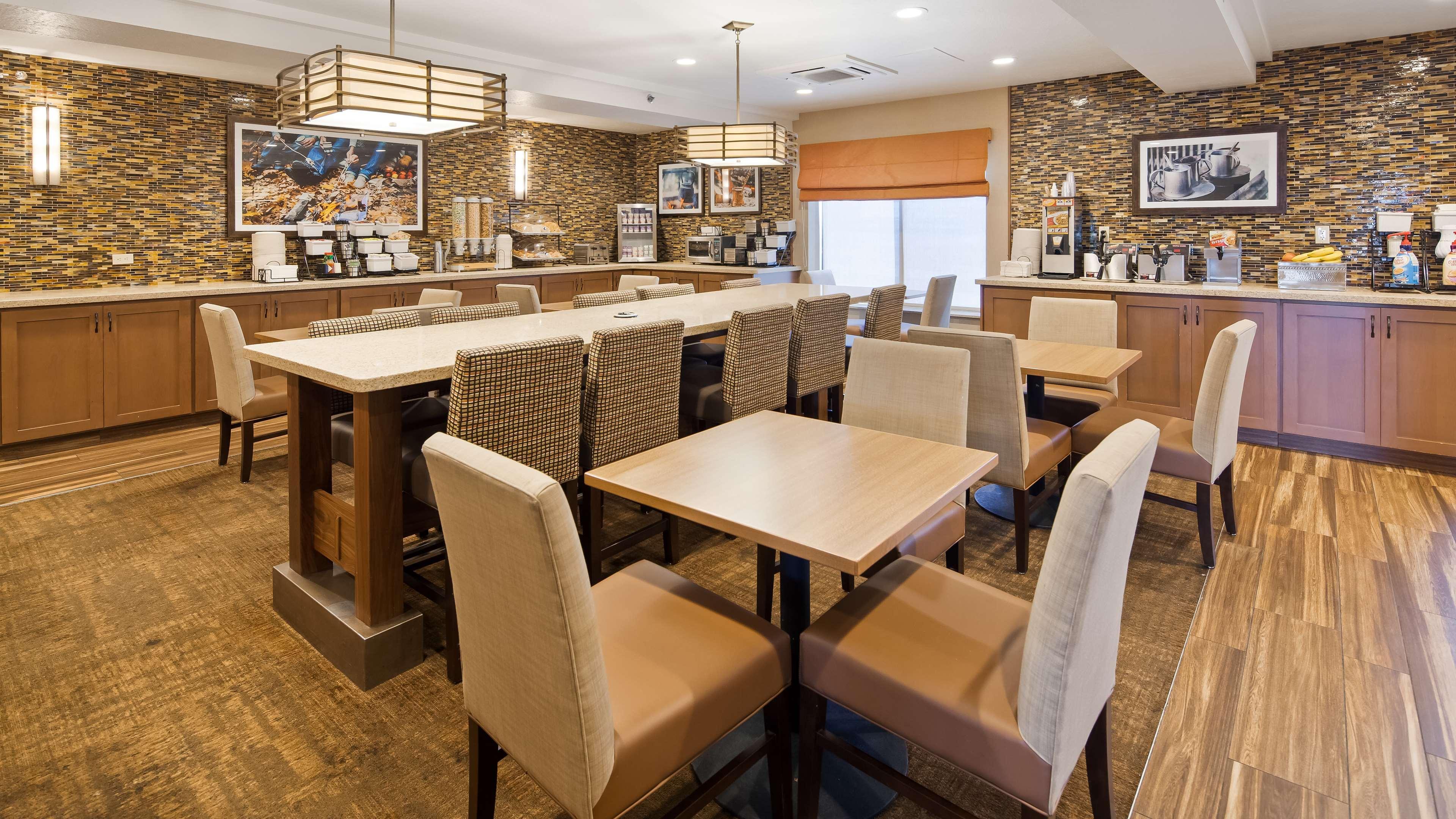 Best Western Plus Cottontree Inn Idaho Falls Exteriör bild
